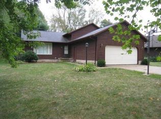 228 Albany Dr NW, Canton, OH 44708