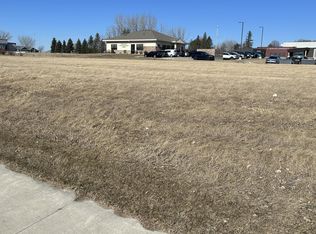 Landmark Dr NE, Owatonna, MN 55060