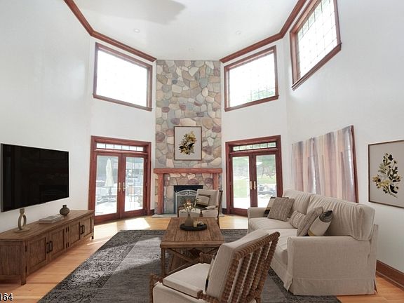 5th image of 87 Walnut Valley Rd