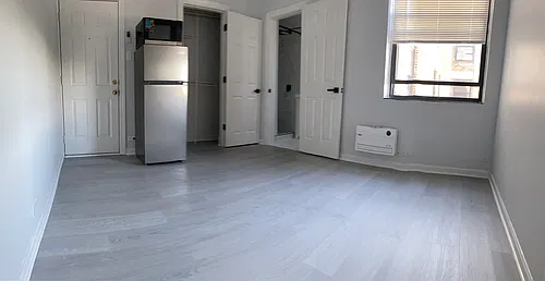 Floor plan Efficiency no kitchen