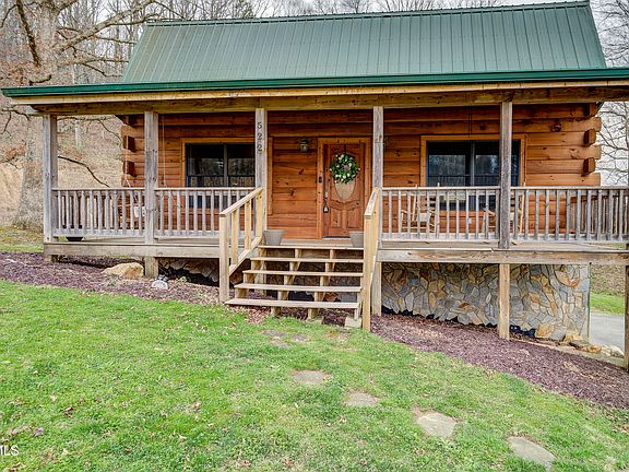 3rd image of 522 Deer Haven Rd