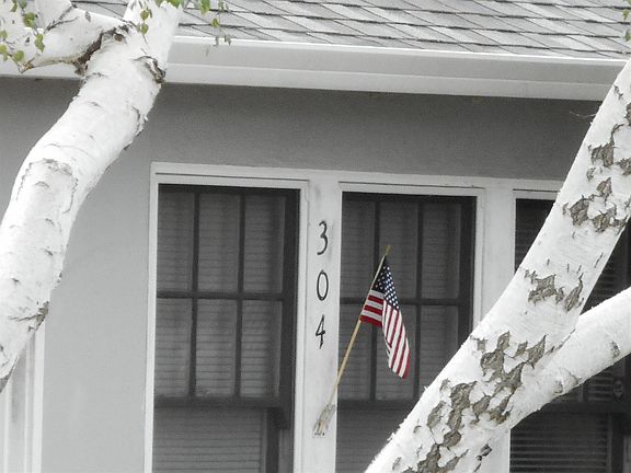 2nd image of 304 Hermosa Ave