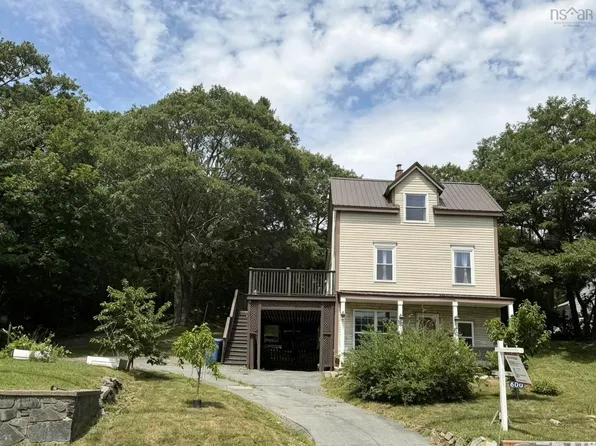 600 Rocky Lake Dr, Halifax, NS B4A 2T6