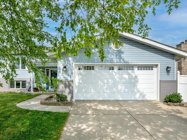 3134 Burge Dr, Crown Point, IN 46307