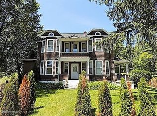63 Crystal St, Lenox, MA 01240