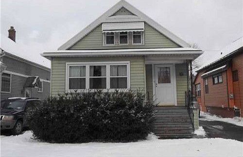1st image of 38 Hollywood Ave