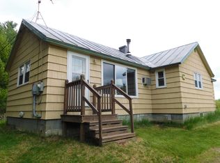 21 Harmony Rd, Wellington, ME 04942