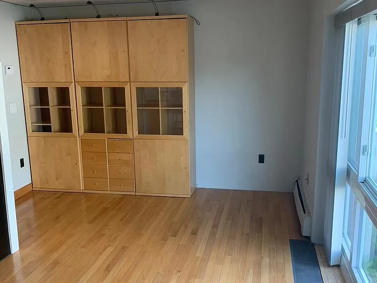2595 Massachusetts Ave — Photo 5