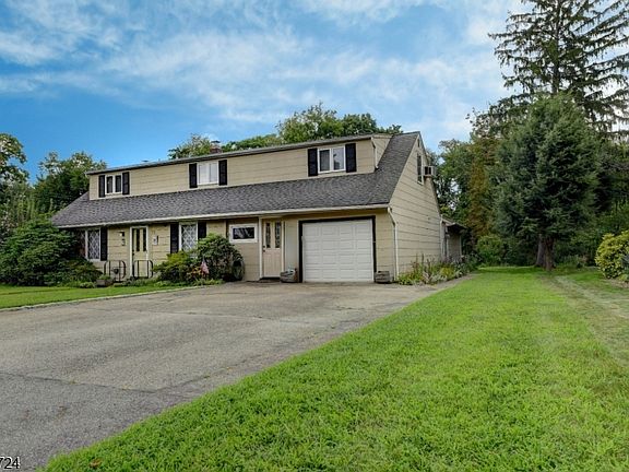 2nd image of 3 Village Rd