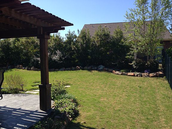3rd image of 633 Oakland Hills Ln
