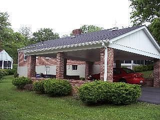 2nd image of 105 Reservoir Rd