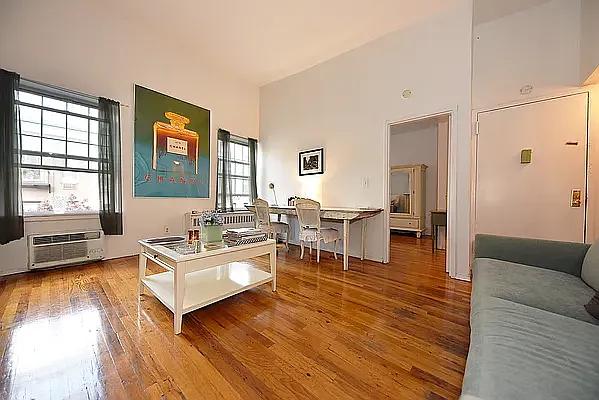 228 W 15th St #4A — Photo 9