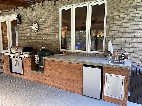5th image of 1023 Mockingbird Dr