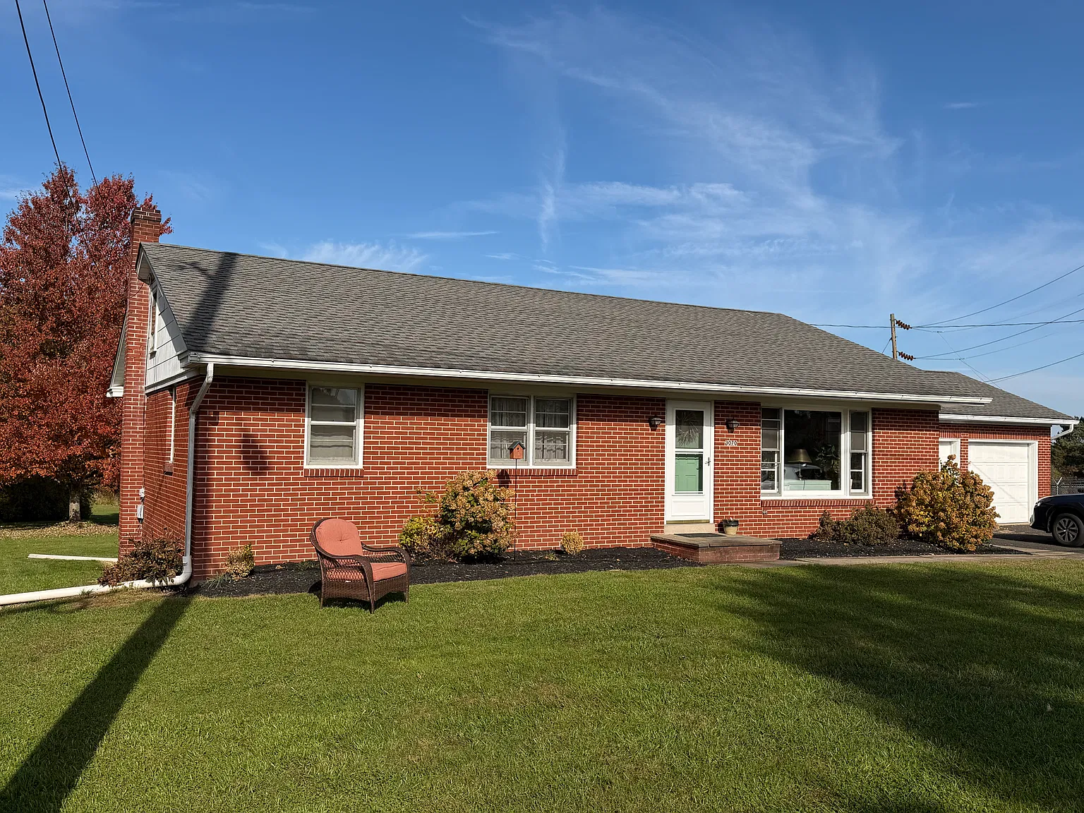 3 bed, 1395 sqft, $2,800 — Photo 3