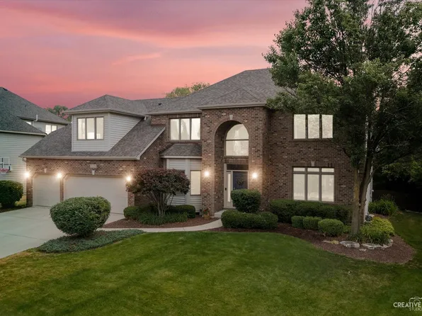 3123 Mistflower Ln, Naperville, IL 60564