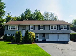 33 Smith St, Waldwick, NJ 07463