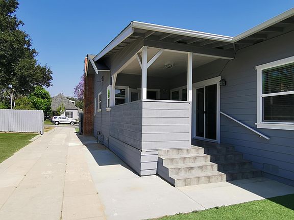3rd image of 2065 Marengo Ave