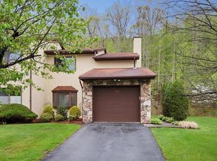 266 Heritage Ln, Monroe, NY 10950