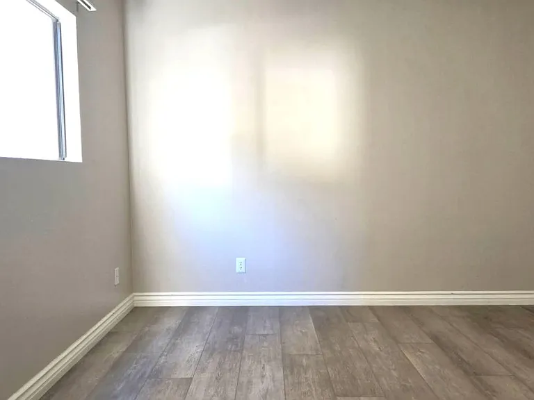11230 Camarillo St #101 — Photo 16