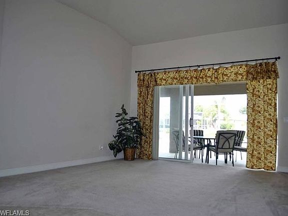 5th image of 2033 SE 10th Ln