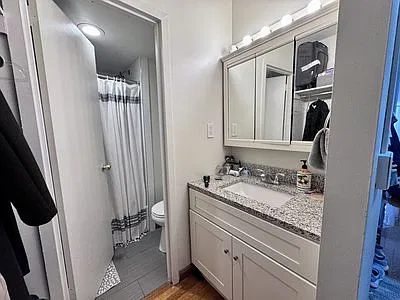 Studio, 9999 sqft, $2,000 — Photo 3