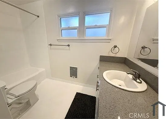 11060 Walnut St — Photo 3