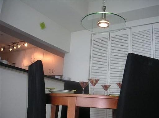 5th image of 650 West Ave APT 1806