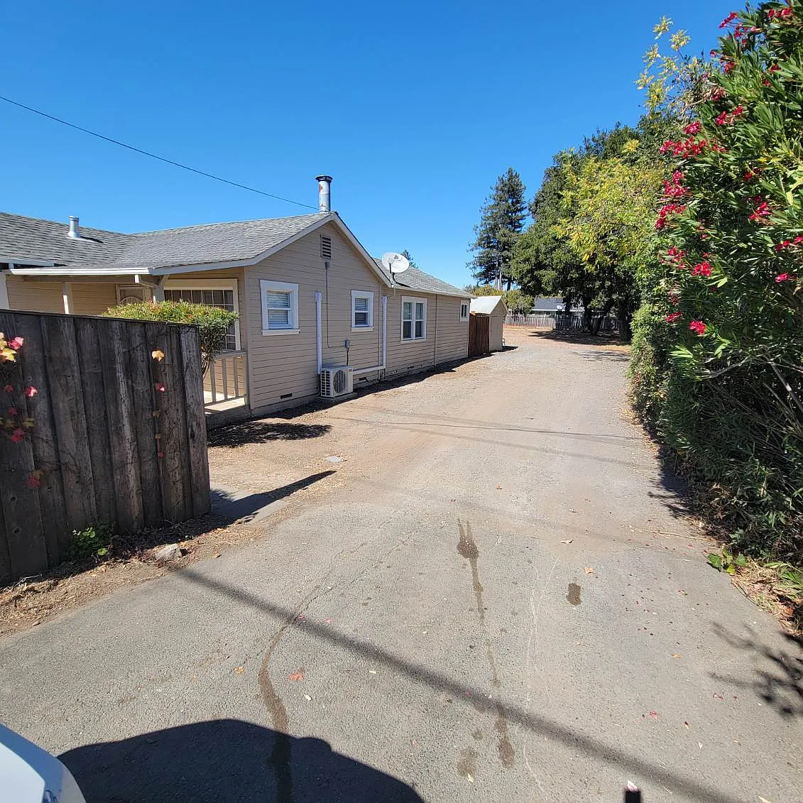 2 bed, 700 sqft, $2,900 — Photo 3
