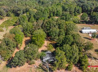 607 College St, Pelahatchie, MS 39145