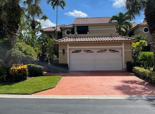 22539 Caravelle Cir, Boca Raton, FL 33433