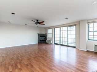 26 W Broadway Blvd #401, Long Beach, NY 11561