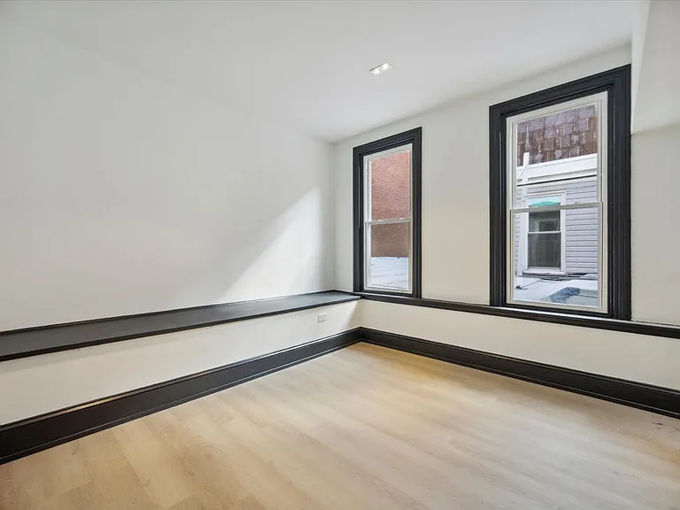 643-645 North 15th Street — Photo 26