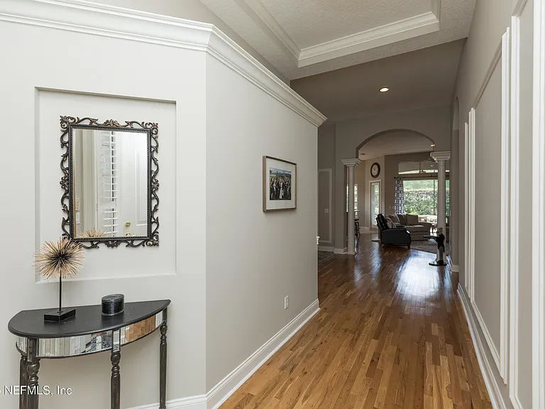 212 Island Green Dr — Photo 31