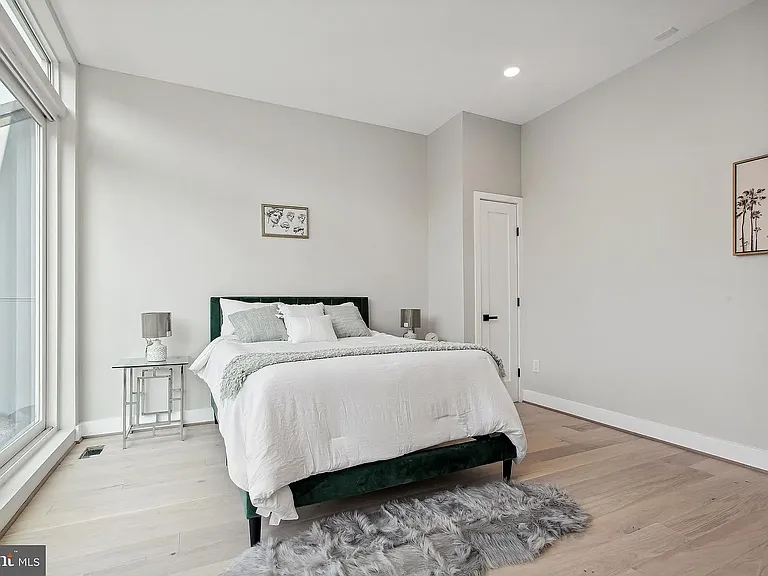 2213 M St NE #13 — Photo 13
