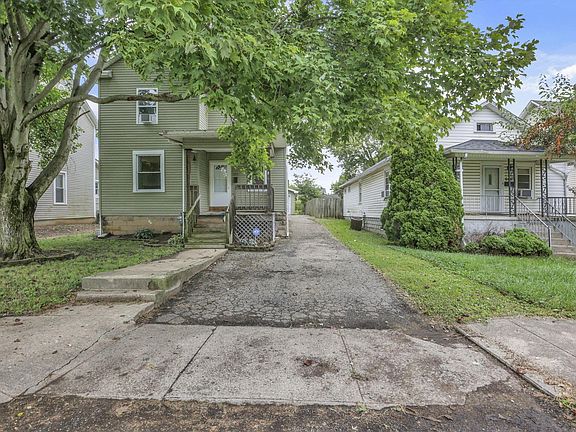 3rd image of 643 E Walnut St