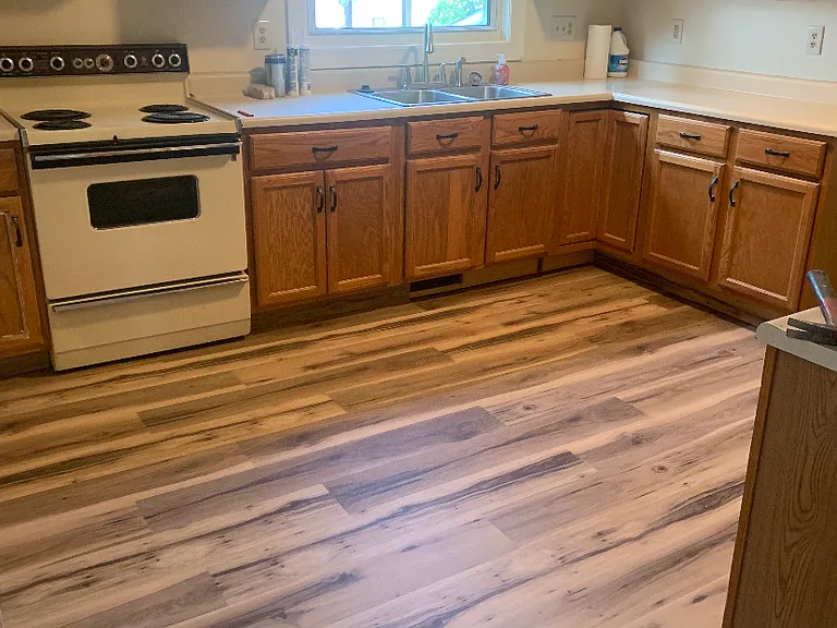 702 Washington Ave — Photo 6
