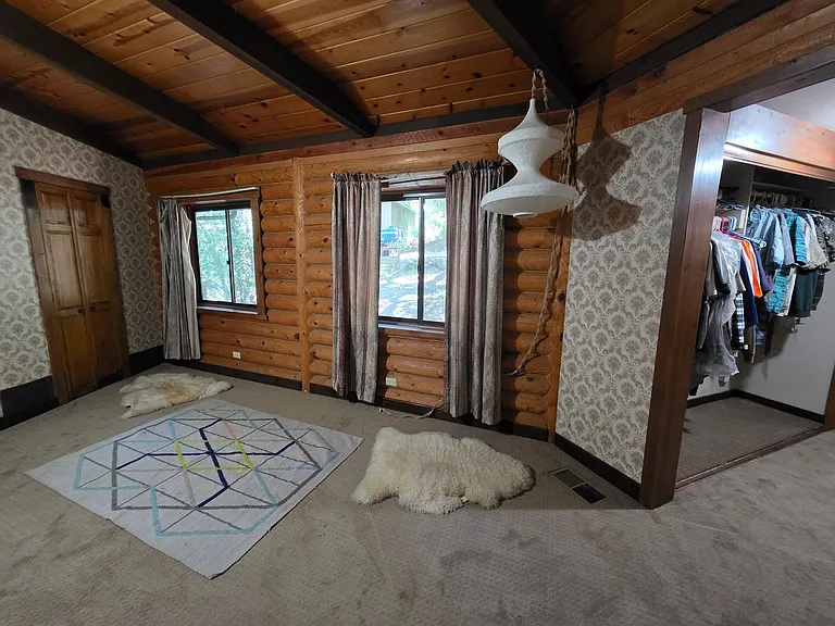 7068 Sandy Crk — Photo 15