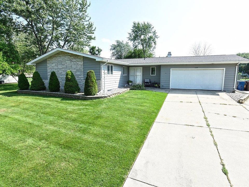 1st image of 134 Philip Ln