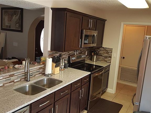 3rd image of 4099 Biscayne Ct