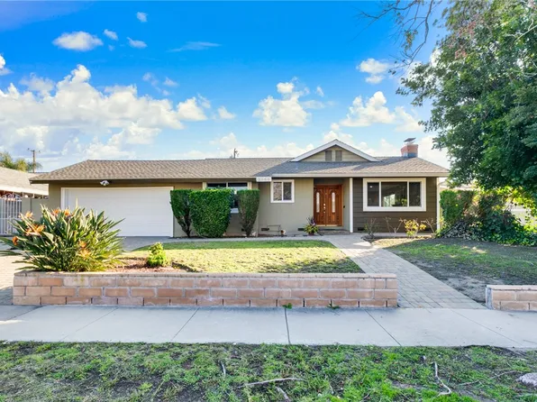 2560 E Westport Dr, Anaheim, CA 92806