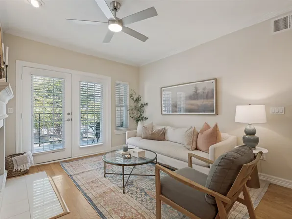 3400 Welborn St APT 208, Dallas, TX 75219