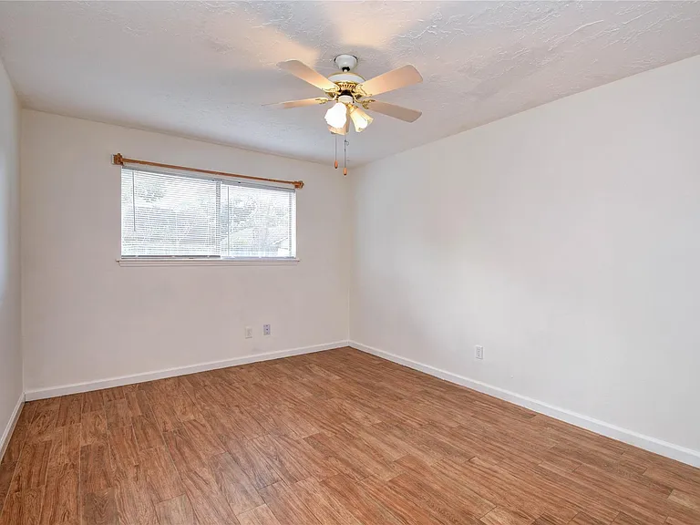 9510 Huntington Way Dr — Photo 19