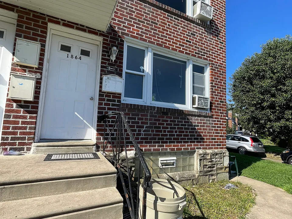 1864 Glendale Ave #1F