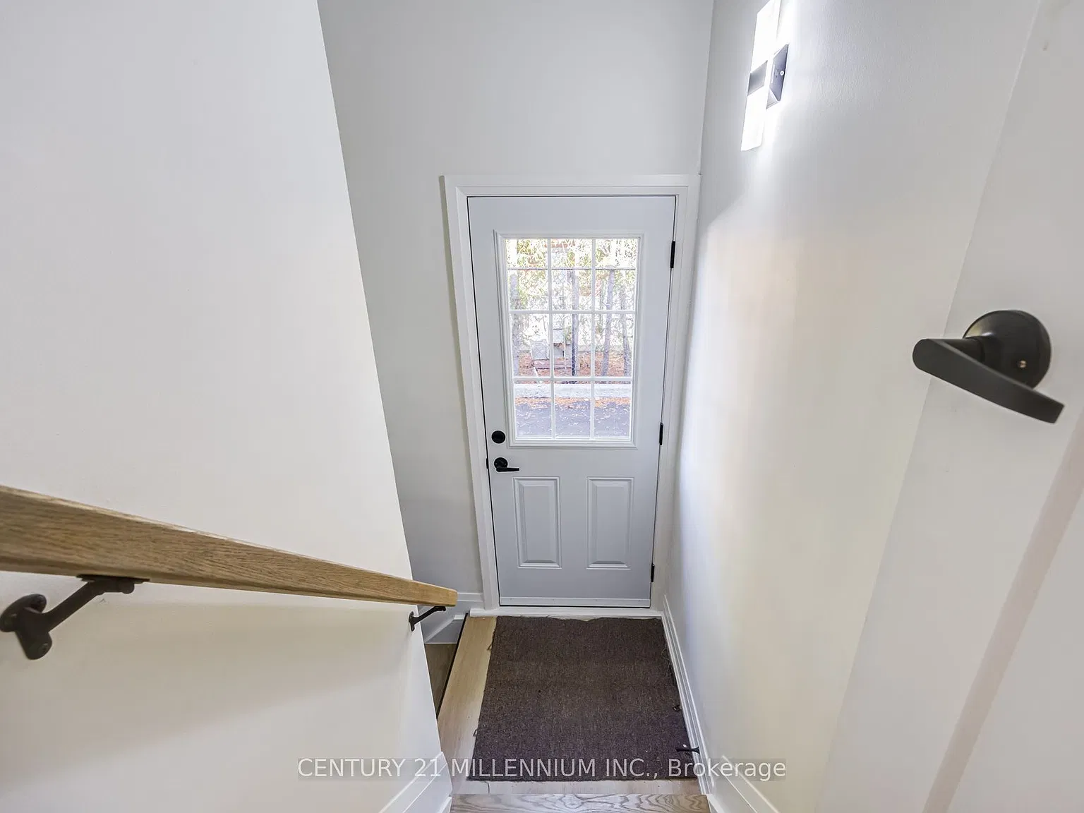 2 bed, $2,000 — Photo 4