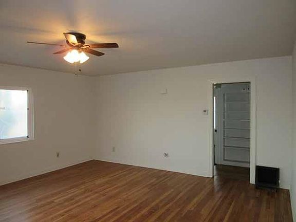 4th image of 1505 School Ave