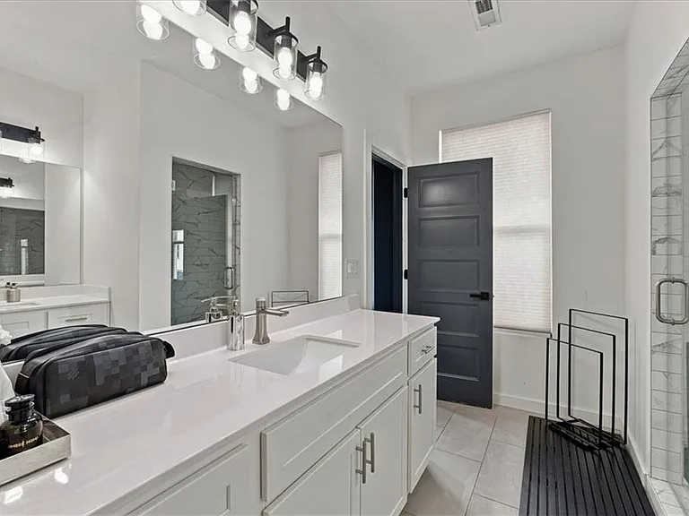 1077 Glen Opal Dr — Photo 34