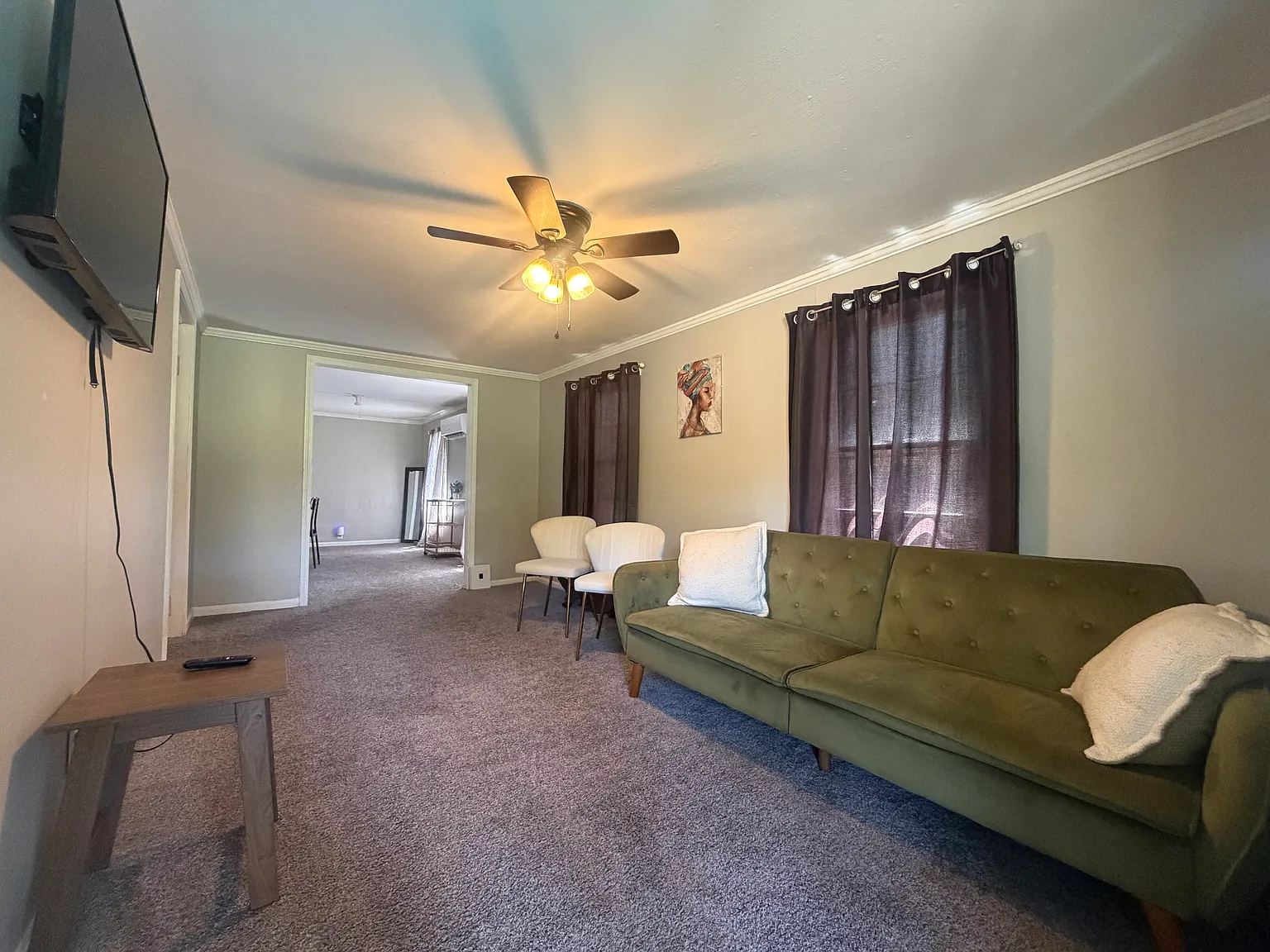 3 bed, 900 sqft, $1,400 — Photo 4