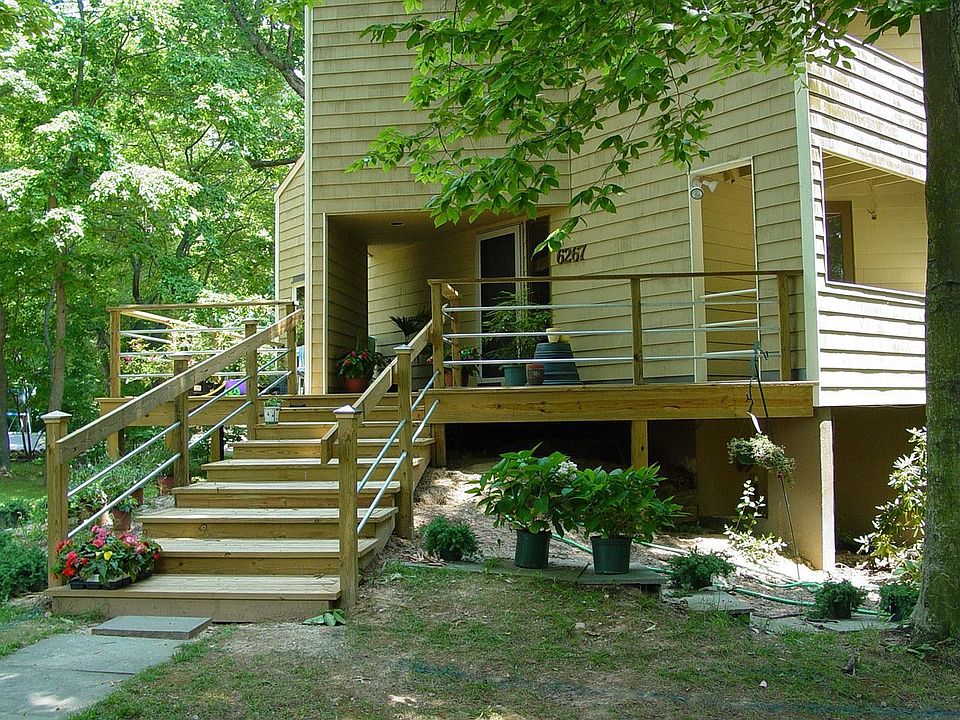 Front Deck/Porch
