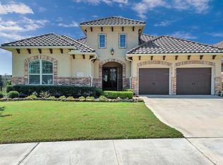 155 Lake View Loop, Fulshear, TX 77441