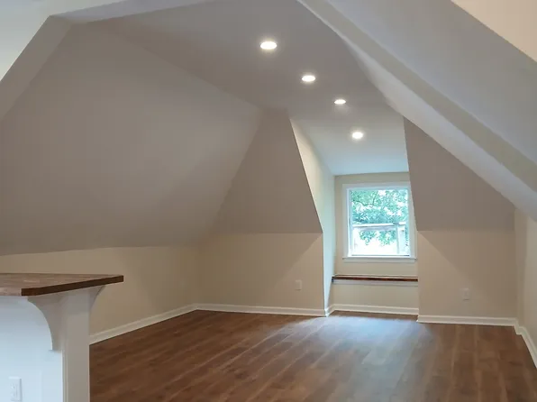 646 Maple Ln, Sewickley, PA